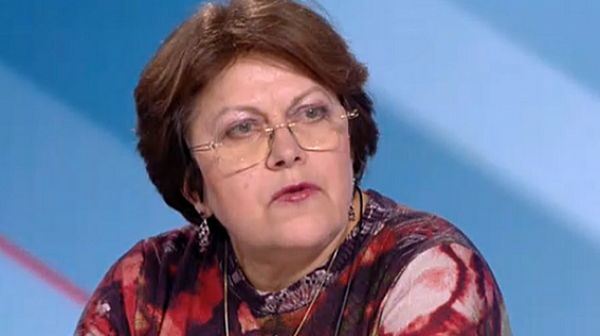 Татяна Дончева с чанта за 6000 лева – колкото 20 пенсии! (Снимки)