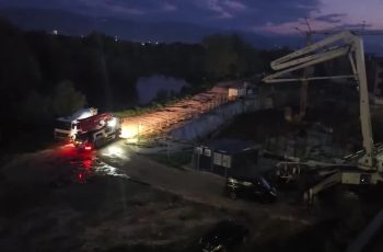 Неуморният бетон край Марица: Скандалният строеж в Пловдив гази правилата и работи по 14 часа на ден