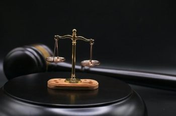 24 години зад решетките за италианка, отнела живота на собствените си бебета
