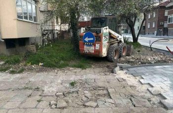 Закъснелият ремонт на „Генерал Колев“ в Пловдив: Бетон вместо плочки и недоволство сред жителите