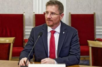 Шок в парламента: Възраждане извади коз срещу драстичното поскъпване на храните