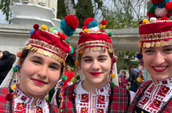Варна се готви за четвъртото издание на фолклорния празник „Цветно ми е!“